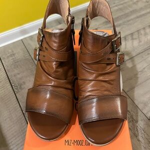 Miz Mooz BNWT Brown Leather Women's Sandals Size EU38